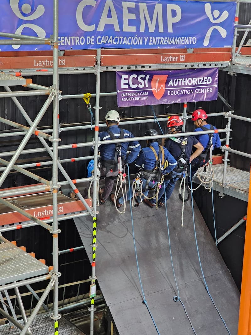 Técnicas Para el Trabajo en Techumbre y Azoteas